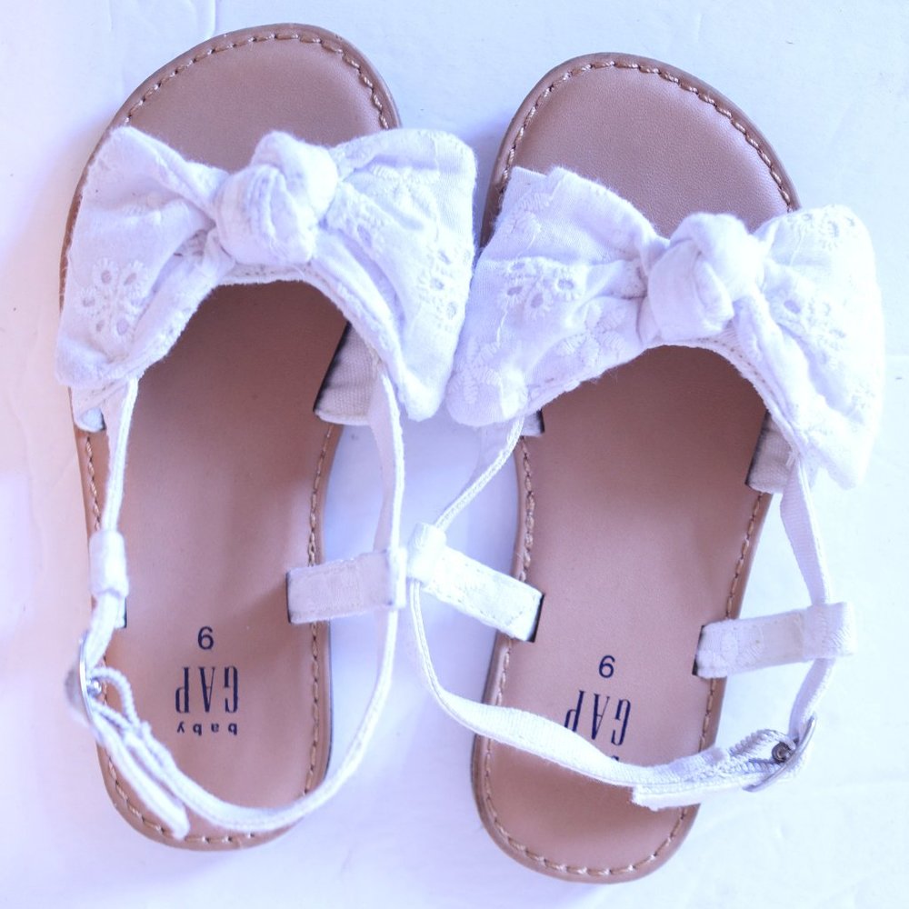 Kid's (Girl) GAP Sandals
